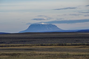 Higrhlinds görünümüne Snaefell yanardağ, İzlanda