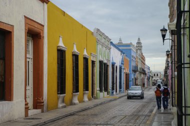 Campeche, Meksika - 01 Ocak 2010: şehir typica ile sokak