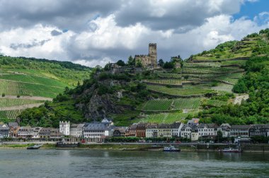 Romantik Gutenfels ünlü Ren Kaub, Ortaçağ Kalesi 