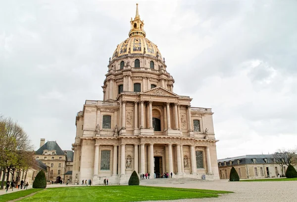 Residencia Nacional de Inválidos en París — Foto de Stock