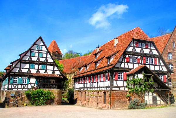 Maulbronn Manastırı evlerde yaşayan 