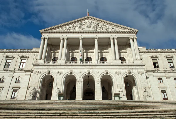 Edificio del Parlamento portugués, Palacio da Asembleia da República, Lisboa, Portugal. Frente — Foto de Stock