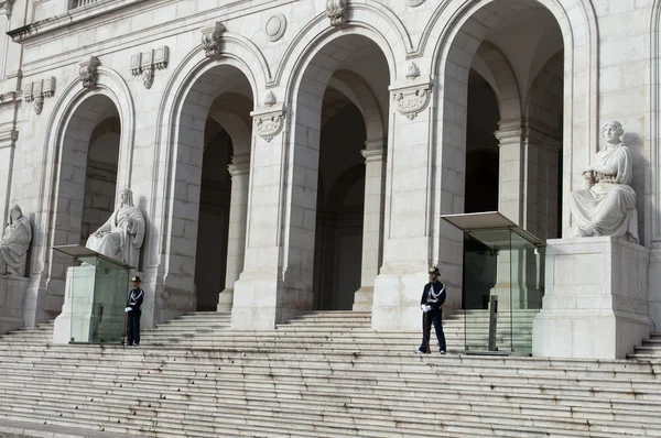 Portekizce Parlemento Binası, Palacio da Asembleia da Republica, korumalarla Lizbon, Portekiz