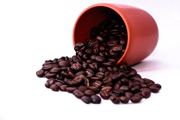 ブラウンのコーヒー、白い背景の上の茶色のコーヒー — ストック写真
