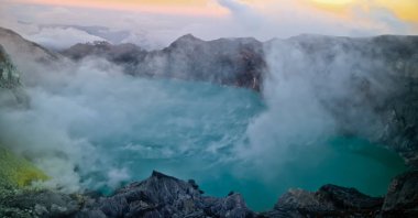 Ijen Dağı, Banyuwangi, Doğu Java, Endonezya 'nın güzel manzarası
