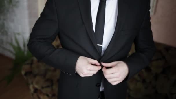 Jaqueta botões masculino — Vídeo de Stock
