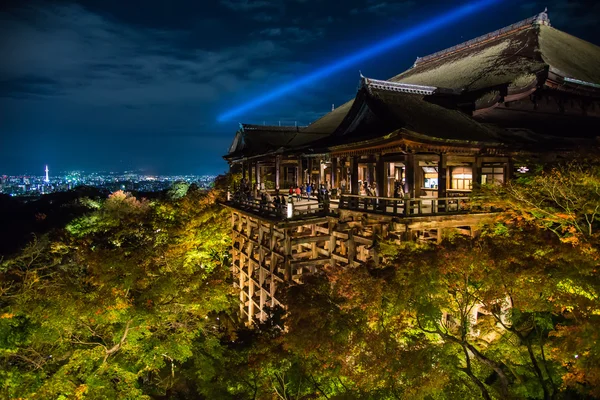 Japnese świątyni Kiyomizu w nocy, Kyoto — Zdjęcie stockowe