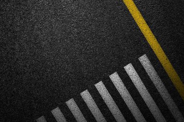 Düzey Asfaltlı yol bölen şeritli ve yaya geçiş. Asfalt, en iyi görünüm doku.