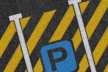 Otopark ile düzgün asfalt yol. Asfalt, en iyi görünüm doku.