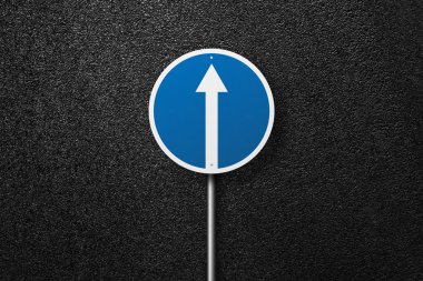 Yol iz arka plan asfalt üzerinde işaretçi ile dairesel şekil. Servis yolu. Asfalt, en iyi görünüm doku.