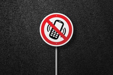 Yol iz arka plan asfalt üzerinde dairesel şekil. Telefon ve sms. Asfalt, en iyi görünüm doku.