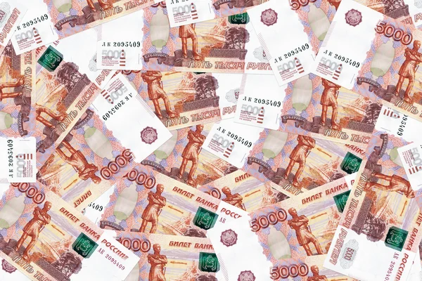 Bancnote de cinci mii de ruble pe grămadă — Fotografie, imagine de stoc
