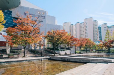 Kobe, Japonya - 5 Kasım: Kobe moda Müze binası 5 Kasım 2015 tarihinde Kobe, Japonya.