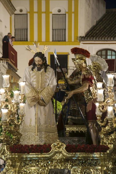 Schritt Geheimnis der Bruderschaft der Bitterkeit, heilige Woche in Sevilla — Stockfoto