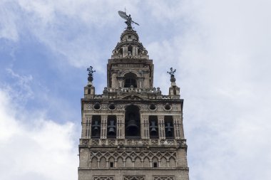 Sevilla'daki Giralda çan kulesi kısmi görünümünü