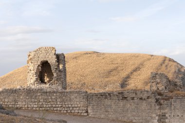 Teba Malaga'da il Andalusia antik kale surlarının kalıntıları