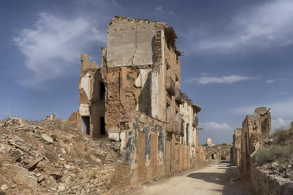 스페인 남북 전쟁의 폭격에 의해 파괴 하는 Belchite 마을 유적합니다 — 스톡 사진