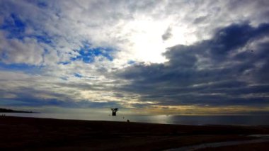Marbella, Endülüs 'te güzel bir sahilde gün doğumu