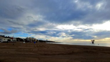 Marbella, Endülüs 'te güzel bir sahilde gün doğumu