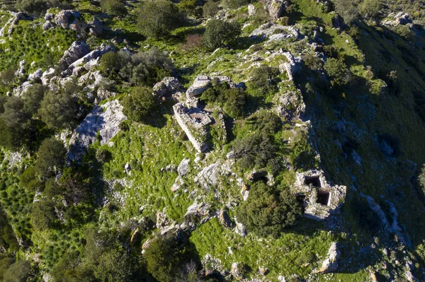 Endülüs 'ün Benahavis belediyesindeki Montemayor kalesinin kalıntıları.