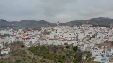 Sierra de las Nieves Ulusal Parkı, Endülüs 'te Yunquera belediyesinin manzarası 