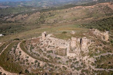Endülüs 'ün Malaga ilindeki Zalia kalesinin kalıntıları.