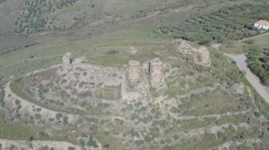 Endülüs 'ün Malaga ilindeki Zalia kalesinin kalıntıları.