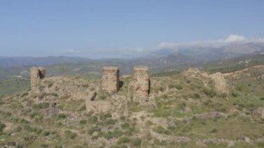 Endülüs 'ün Malaga ilindeki Zalia kalesinin kalıntıları.