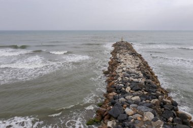 İspanya, Marbella 'daki Cabopino plajı manzarası