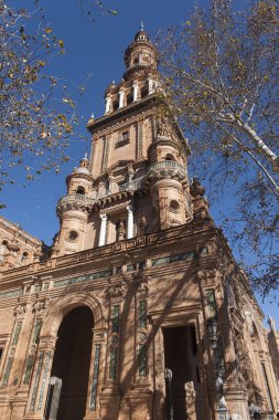 Sevilla, İspanya Meydanı anıtları