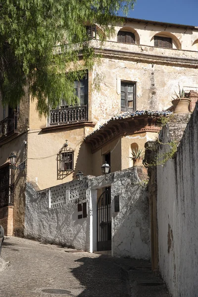 Malaga Eyaleti, Andalusia Ronda şehir sokaklarında yürümek — Stok fotoğraf