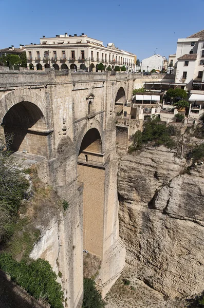 Paseando por la ciudad de Tajo de Ronda en la provincia de Mlaga, Andalucía — Foto de Stock