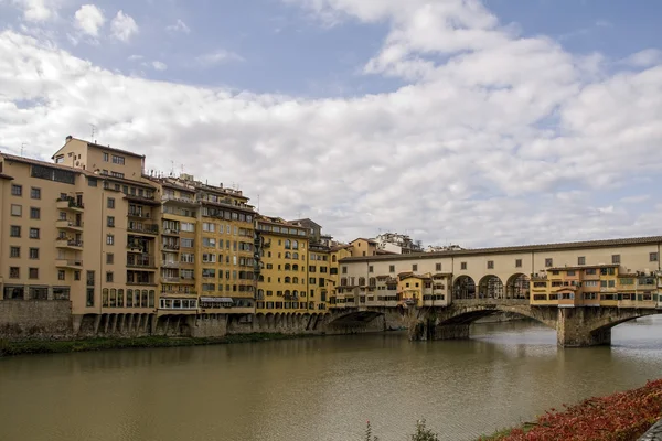 Vecchio most ve městě Itálie, Florencie — Stock fotografie