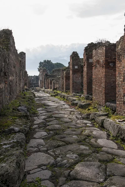 Restos arqueológicos da antiga cidade romana de Pompeia, Itália — Fotografia de Stock
