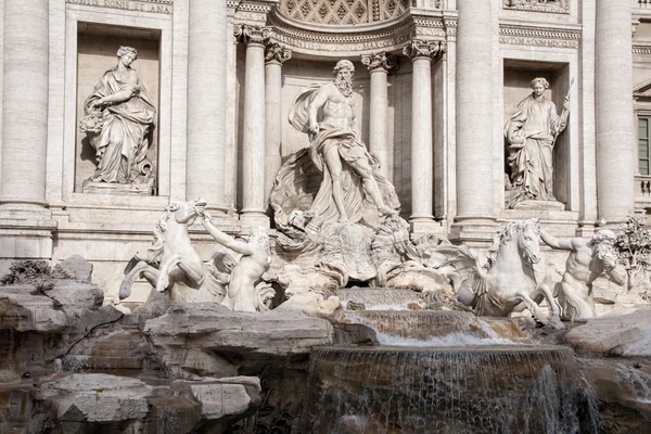 Prachtige Trevifontein in Rome, Italië Rechtenvrije Stockafbeeldingen