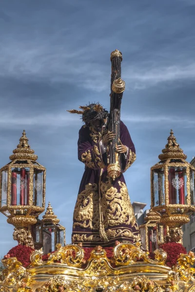 Jésus avec la croix, Semaine Sainte à Séville, Confrérie de San Roque — Photo