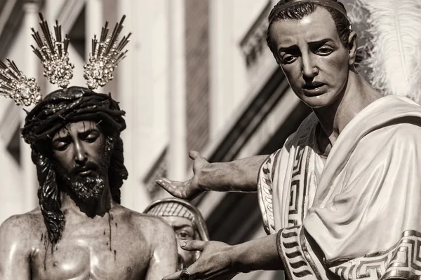 İsa önce Pilatus, Seville kutsal hafta, San Benito Kardeşliği
