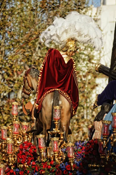 Krok tajemství bratrstva naděje Triana, Velikonoce v Seville — Stock fotografie