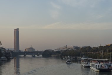 Endülüs, Seville güzel sermayenin sayısı