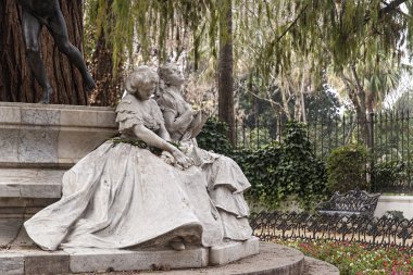 anıt şair Gustavo Adolfo Bcquer Seville adanmış