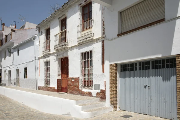 Calles de la localidad de Alozaina en la provincia de Málaga, España — Foto de Stock