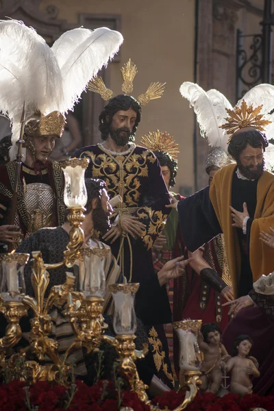 Bruderschaften der Buße der Heiligen Woche in Sevilla, carmen schmerzhaft — Stockfoto