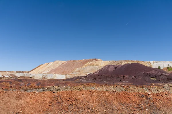 ウエルバ県のリオ ティント鉱山盆地の景色 — ストック写真