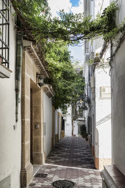 Marbella, Andalusia eski kasaba sokaklarında — Stok fotoğraf