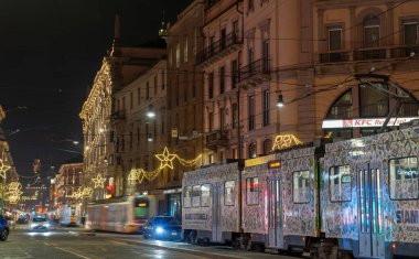 Milan, İtalya, 15 Aralık 2015: Milano-Cortina 2026 Kış Olimpiyatları için caddeler aydınlandı.