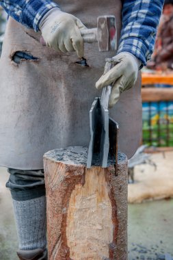 çatı kapsayacak şekilde heykel çalışmaları