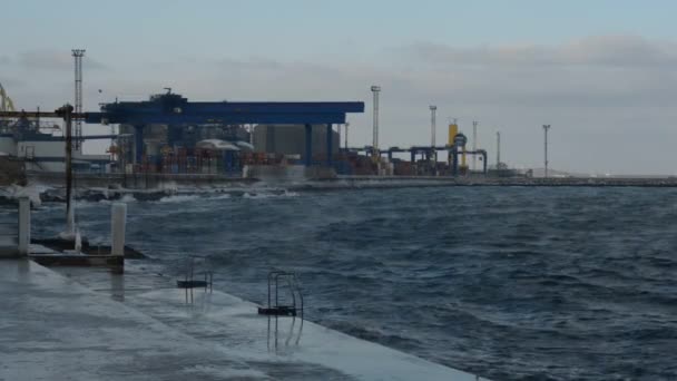 port porte-conteneurs en hiver. hiver mer paysage 