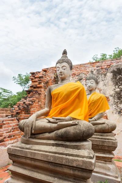 Sitzende Buddha-Statuen — Stockfoto