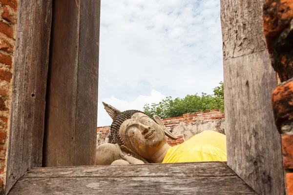 Schlafende Buddha-Statue — Stockfoto