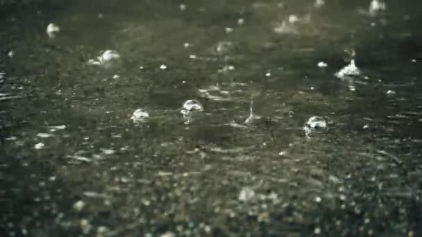 雨 水たまりストック動画 ロイヤリティフリー雨 水たまり動画 Depositphotos 雨 水たまりストック動画 ロイヤリティフリー雨 水たまり動画 Depositphotos